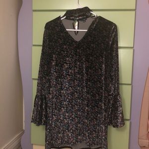 Cute bell sleeved dress